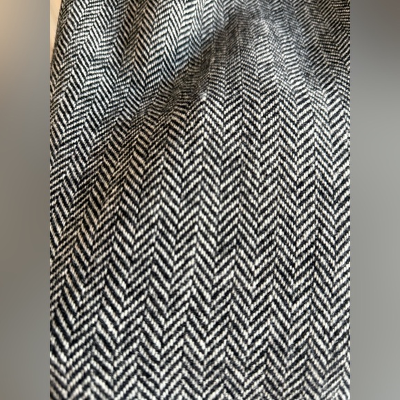 NWT Elle Grey Herringbone Cuffed Trouser - Picture 7 of 9
